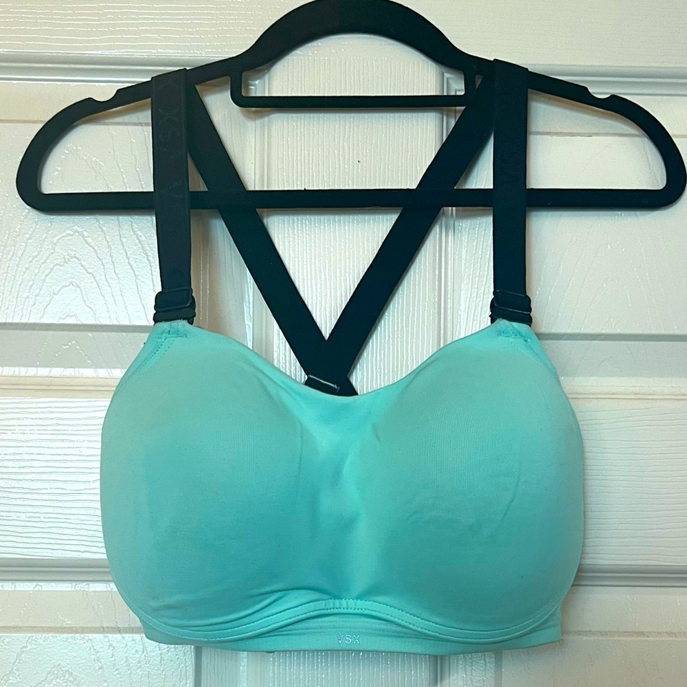 Victoria Secret Sports Bra!